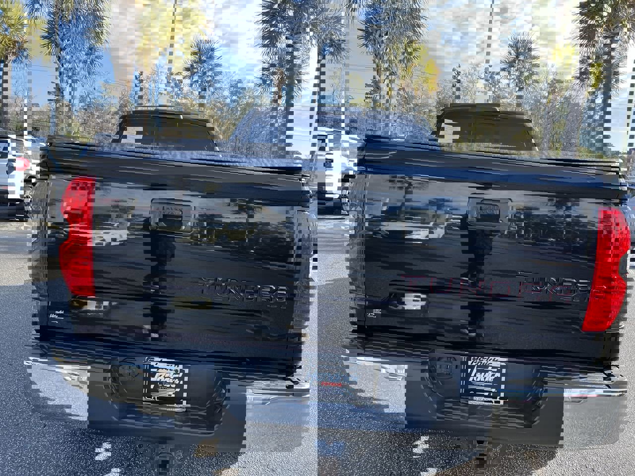 Used 2017 Toyota Tundra SR5 image 9