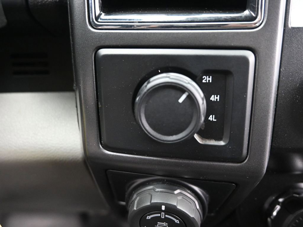 Used 2019 Ford F150 XLT w/ XTR Package image 34