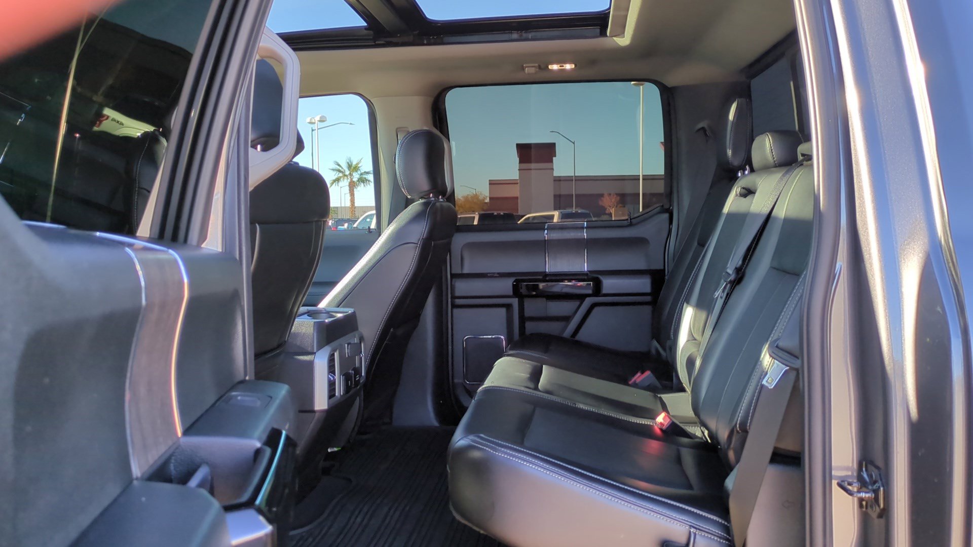 Used 2021 Ford F250 Lariat image 27