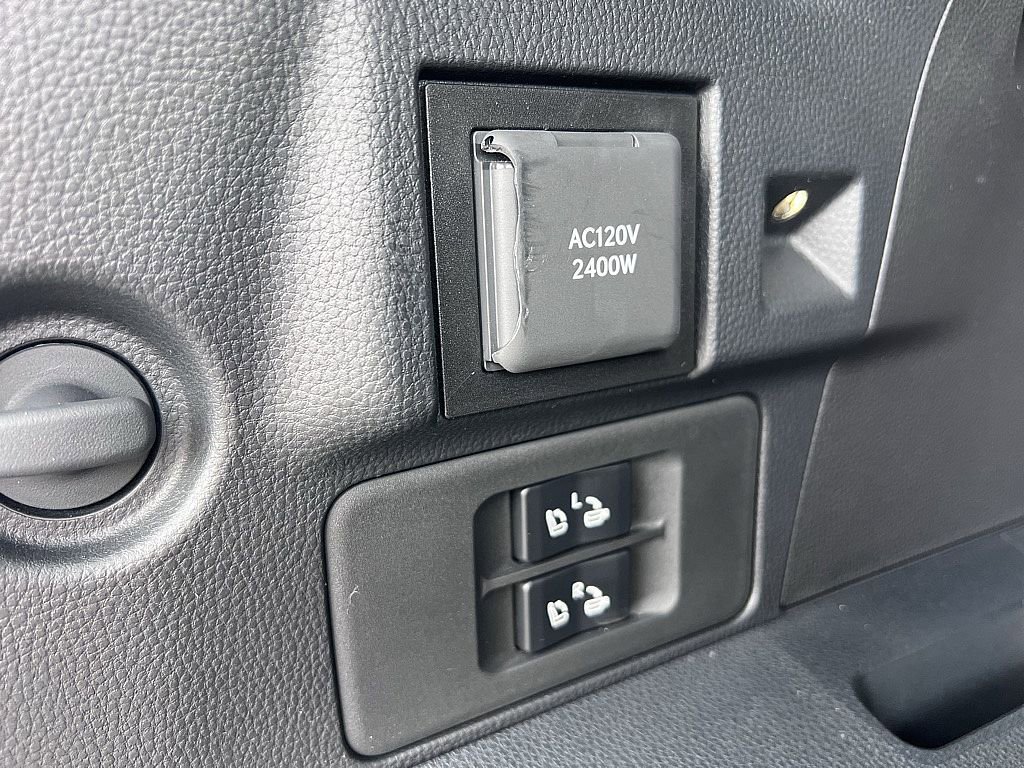 Certified 2025 Lexus LX 700h Overtrail w/ Accessory Package (Z1) image 28