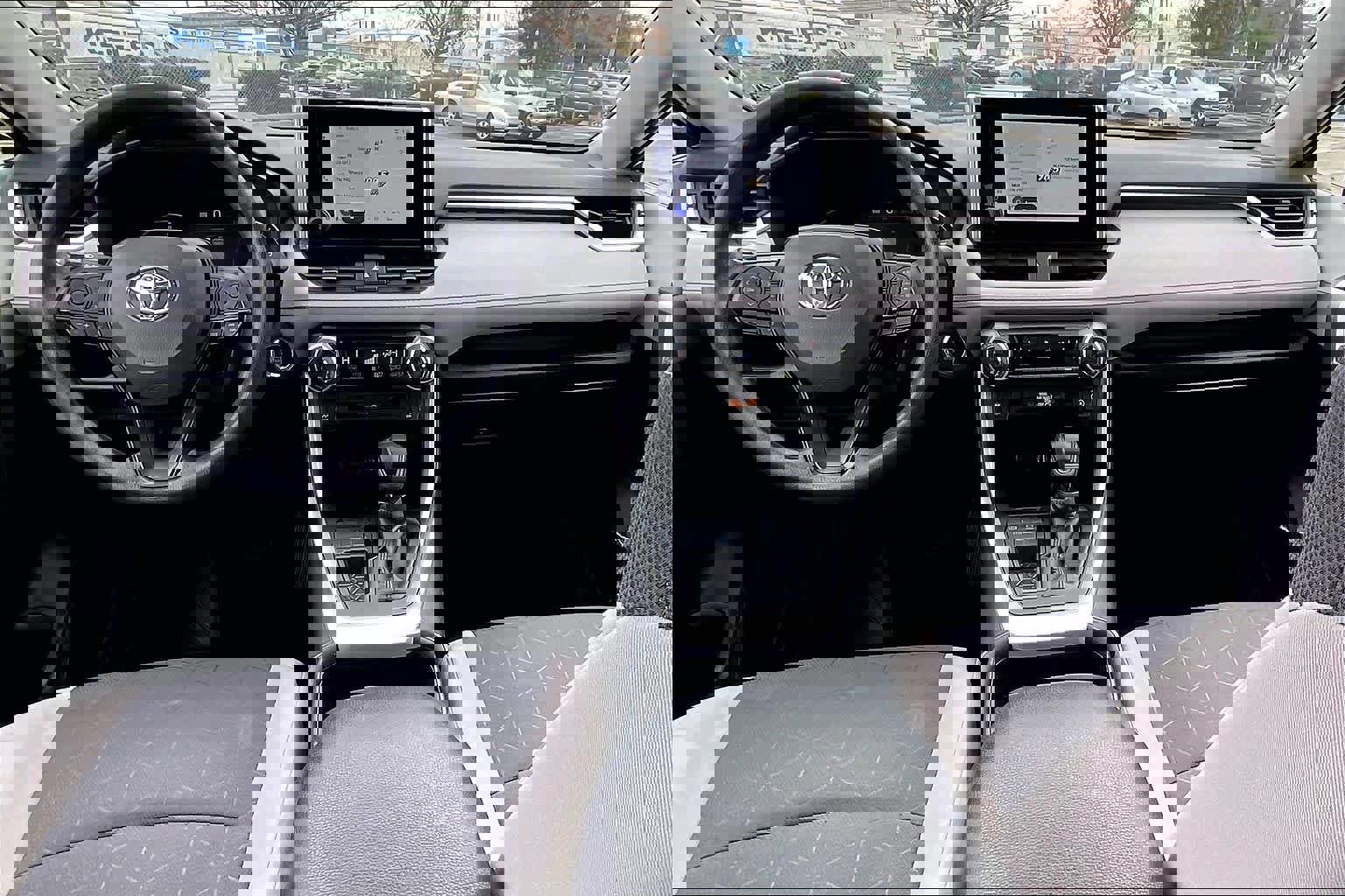 Used 2024 Toyota RAV4 XLE image 14