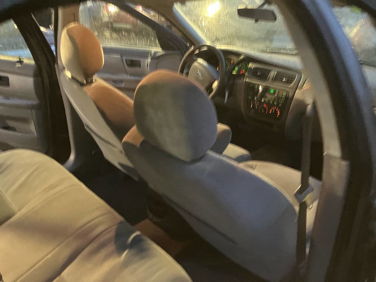 Used 2004 Ford Taurus SE image 23