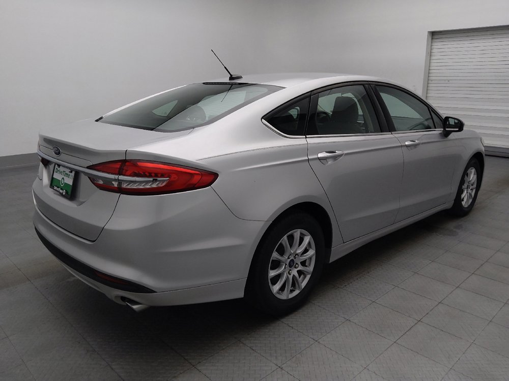 Used 2018 Ford Fusion S FWD image 9