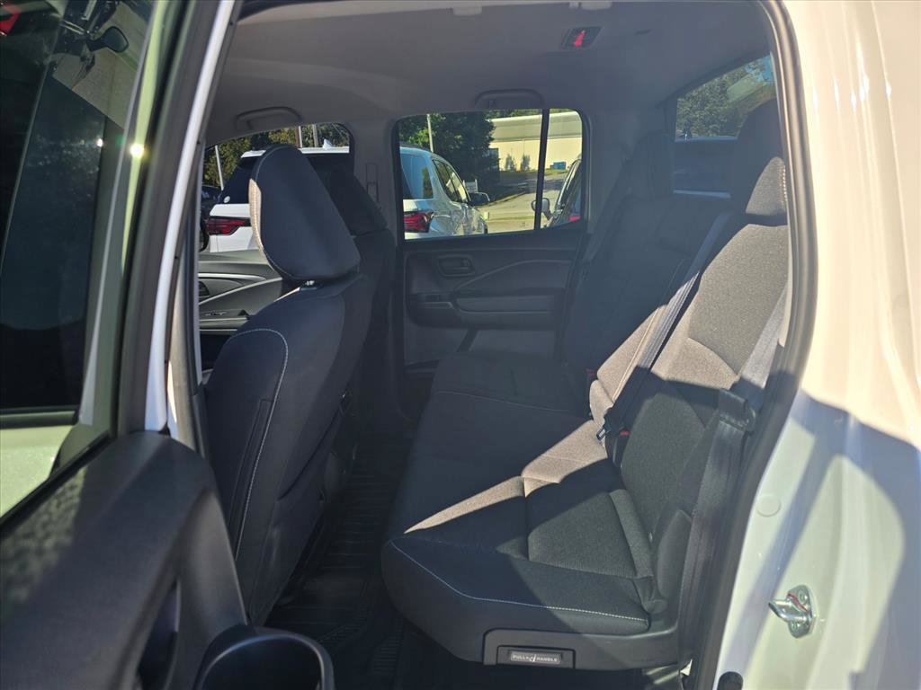Used 2025 Honda Ridgeline Sport image 12