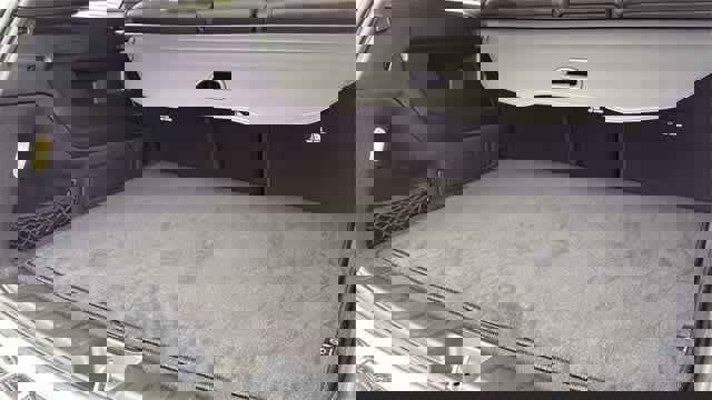 Used 2025 Mercedes-Benz GLB 250 4MATIC image 34