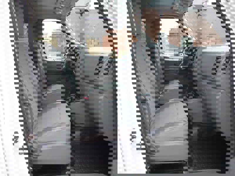 Used 2016 Nissan NV 3500 S image 20