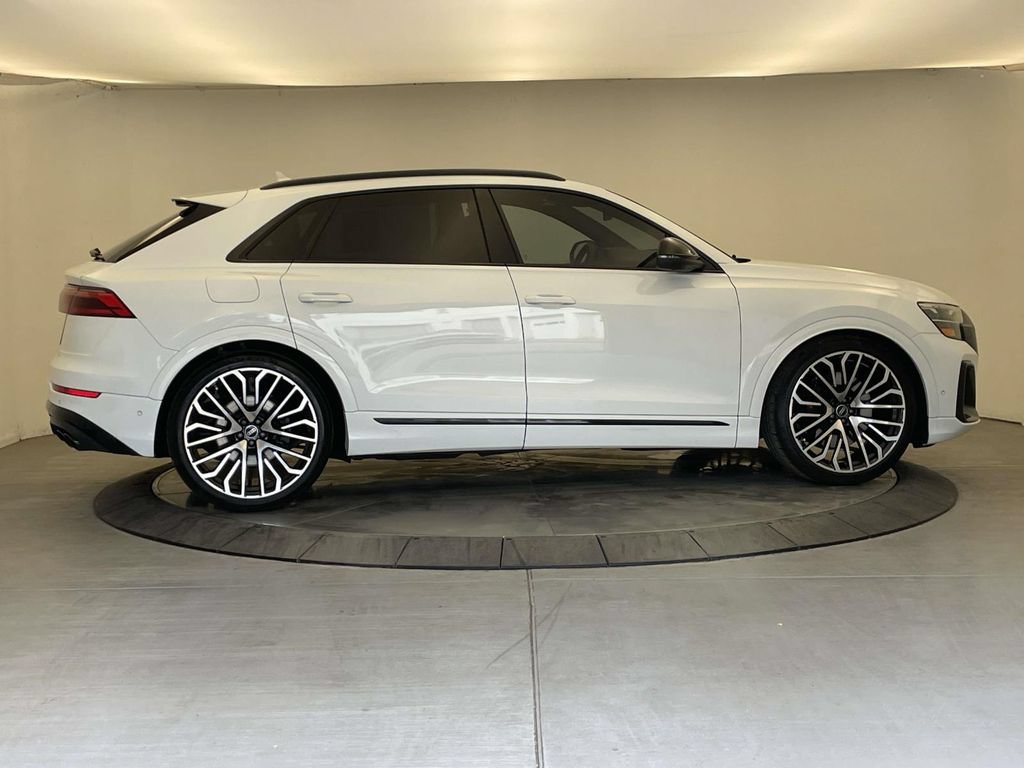 Used 2025 Audi SQ8 Premium Plus w/ 23" Wheel Package AWD/4WD image 8
