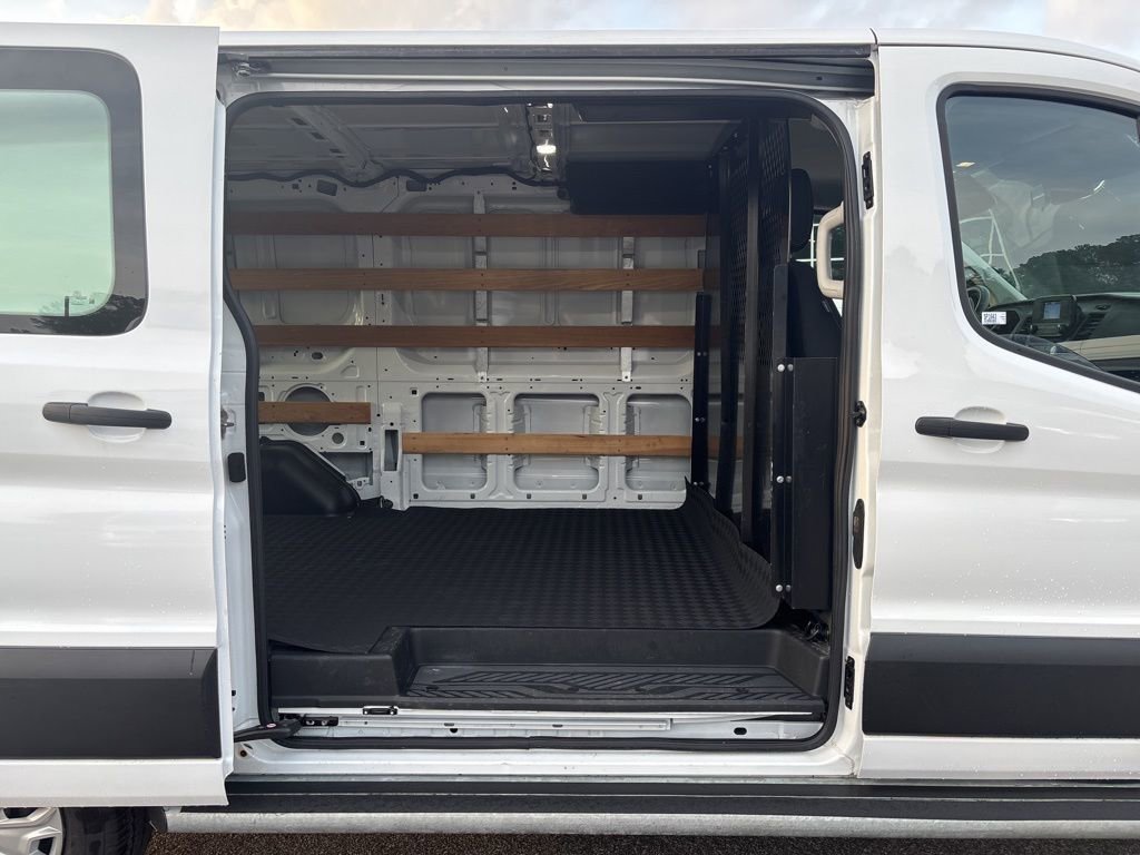 Used 2024 Ford Transit 250 Low Roof w/ Exterior Upgrade Package image 19
