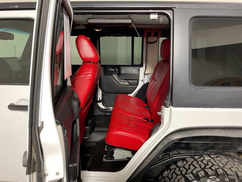 Used 2015 Jeep Wrangler Unlimited Sport w/ Quick Order Package 24S AWD/4WD image 28