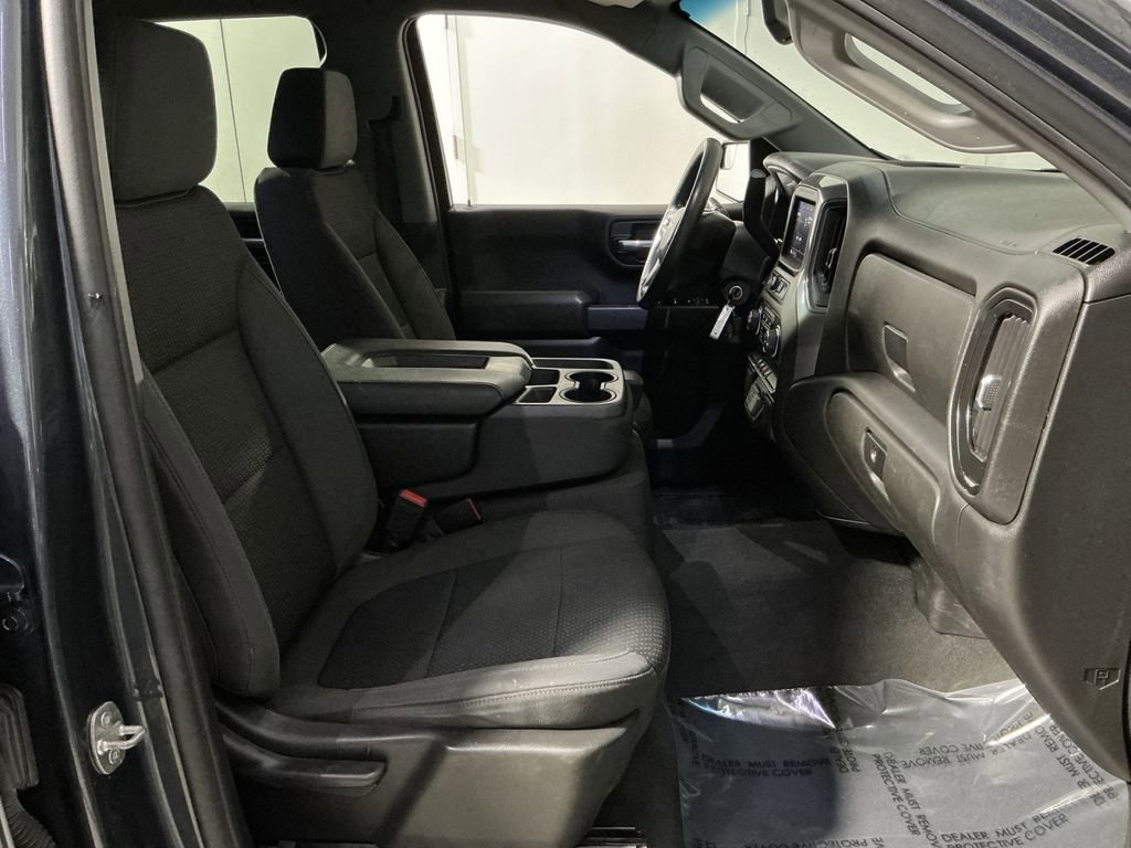 Used 2022 Chevrolet Silverado 1500 Custom image 32