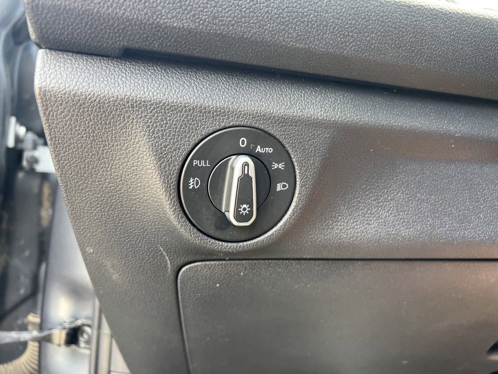 Used 2021 Volkswagen Jetta R-Line w/ R-Line Cold Weather Package FWD image 16