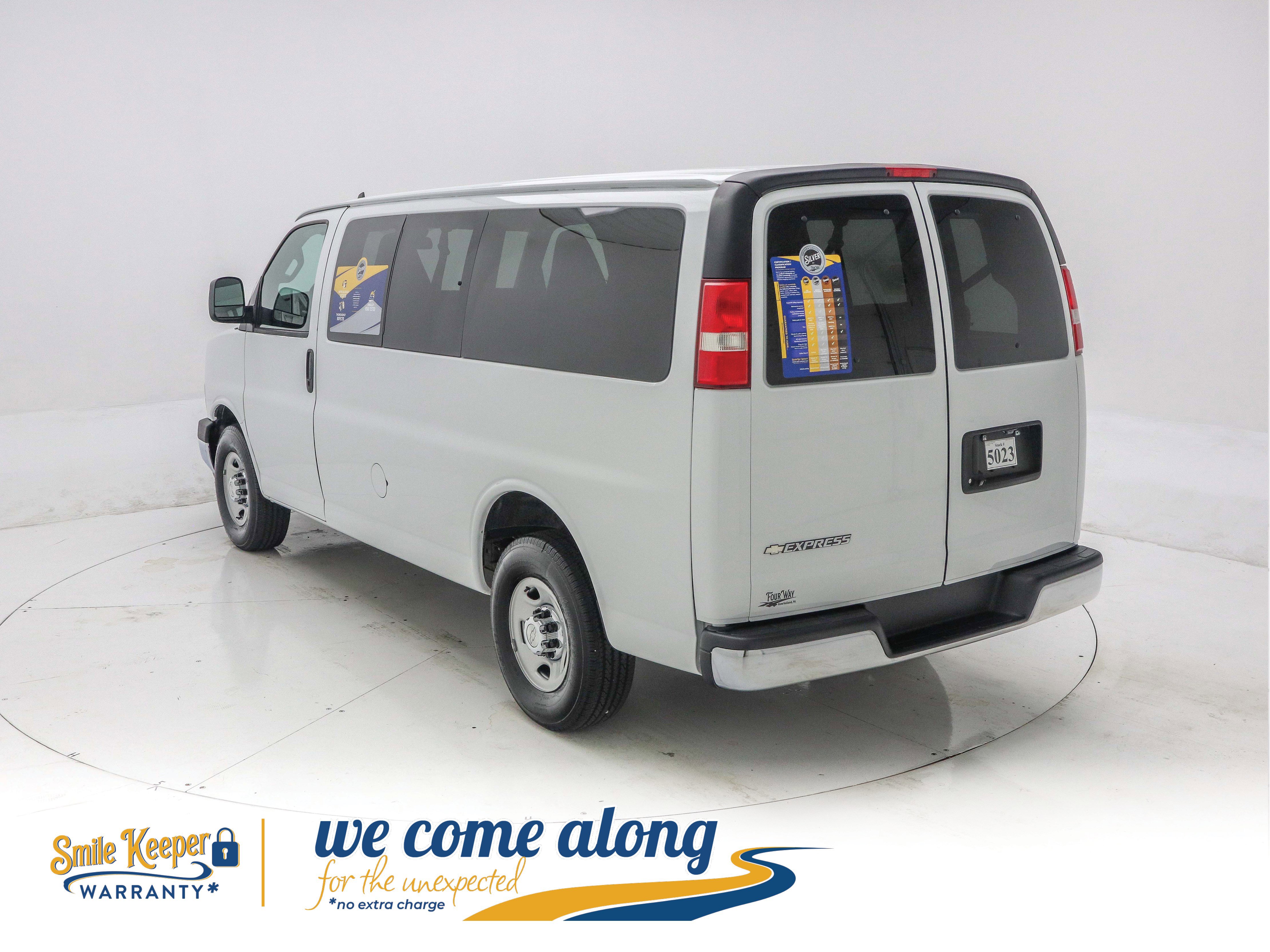 Used 2019 Chevrolet Express 2500 LT w/ LT Preferred Equipment Group image 6
