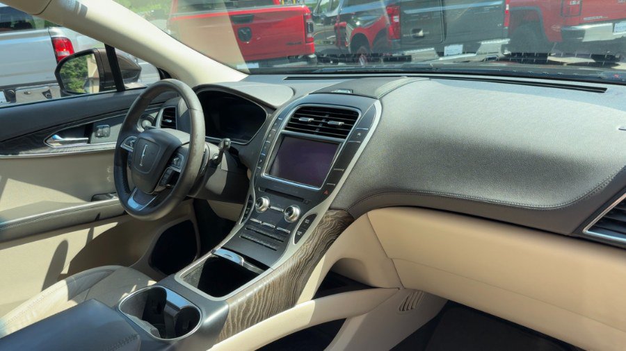 Used 2019 Lincoln Nautilus Reserve AWD/4WD image 16