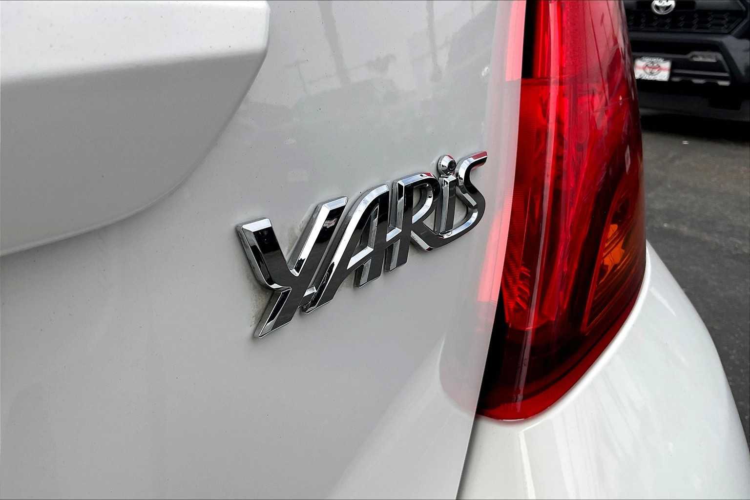Used 2015 Toyota Yaris L FWD image 28