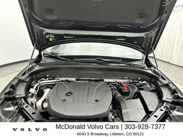 Certified 2022 Volvo XC60 B5 Momentum AWD/4WD image 26