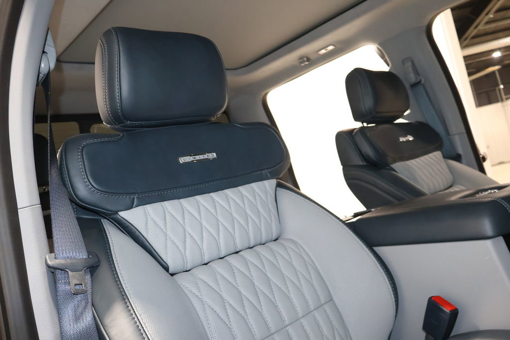 Used 2024 Ford F350 Limited w/ FX4 Off-Road Package image 58