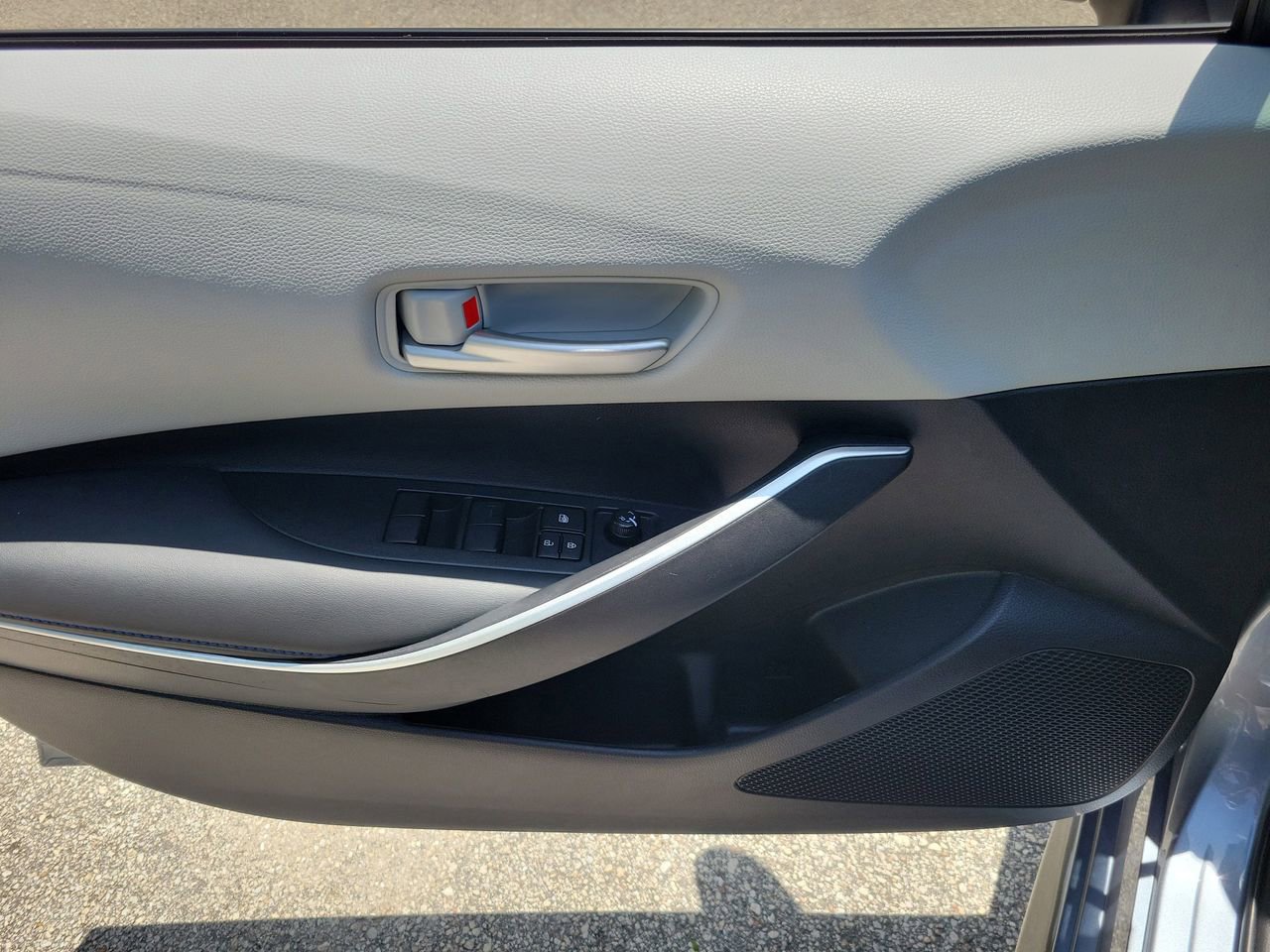 Used 2022 Toyota Corolla SE FWD image 13