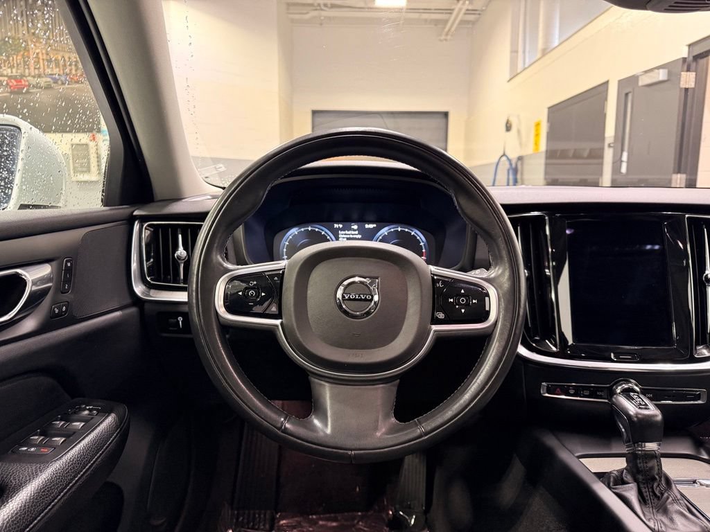 Used 2022 Volvo V60 T5 Cross Country AWD/4WD image 22