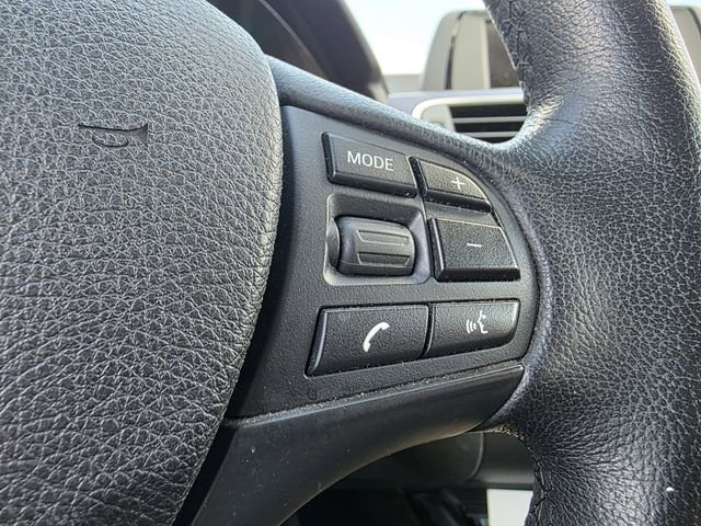 Used 2016 BMW 320i xDrive Sedan AWD/4WD image 15