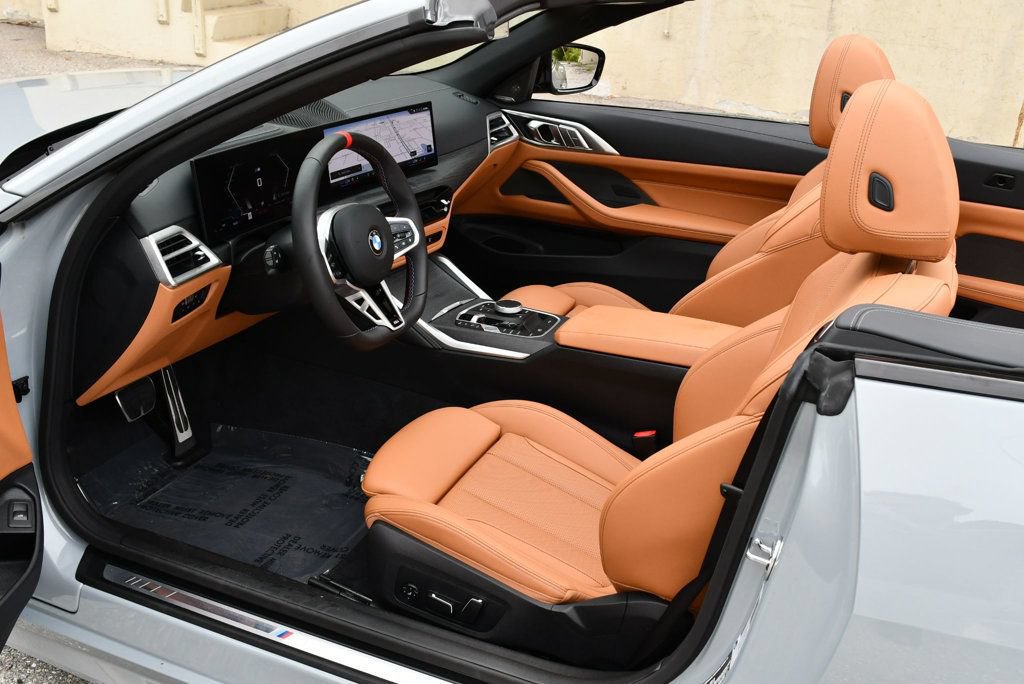 Used 2026 BMW M440i Convertible w/ Premium Package RWD image 66