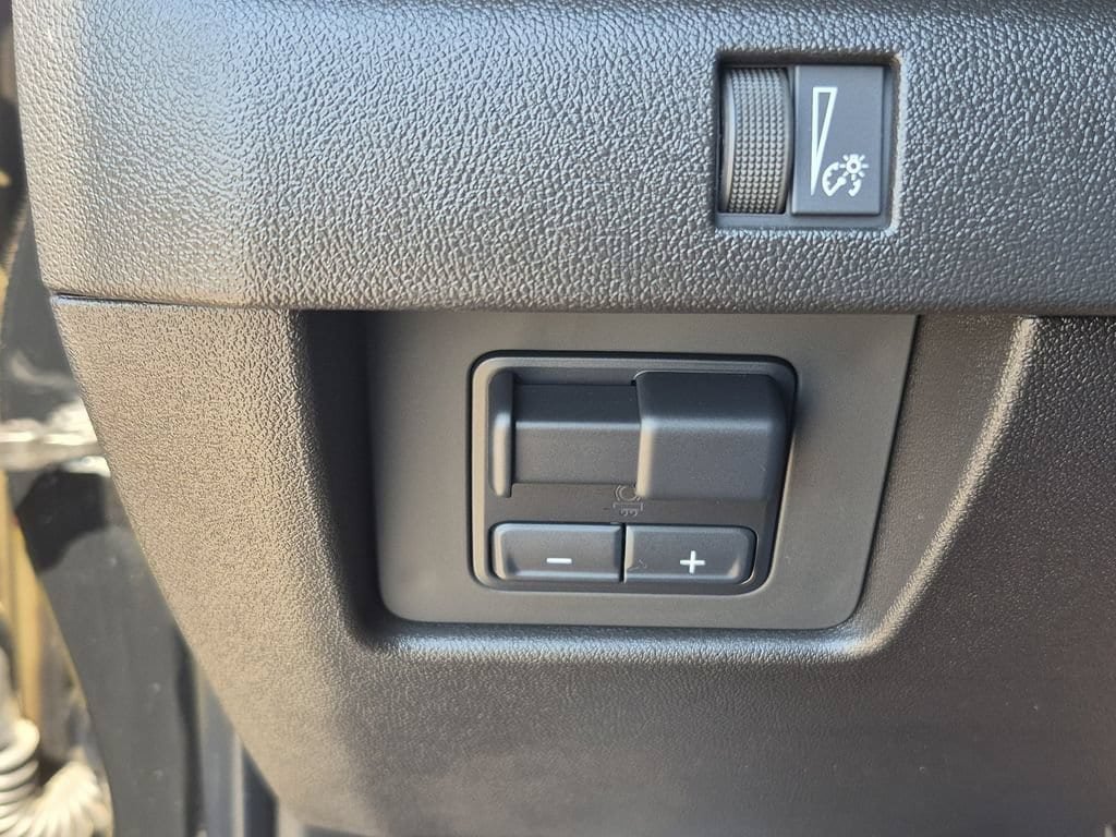 Certified 2025 Chevrolet Colorado Trail Boss AWD/4WD image 29