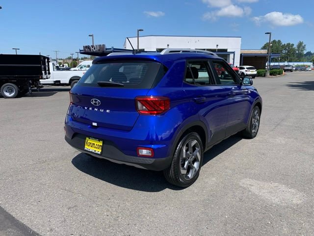 New 2025 Hyundai Venue SEL image 6