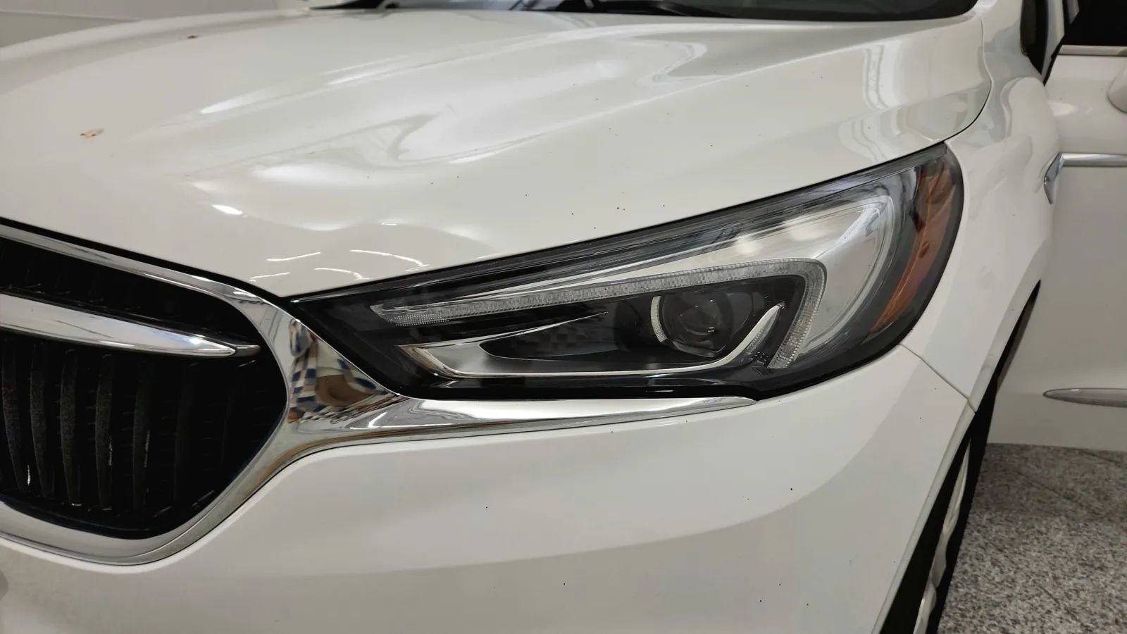 Used 2019 Buick Enclave Essence image 14