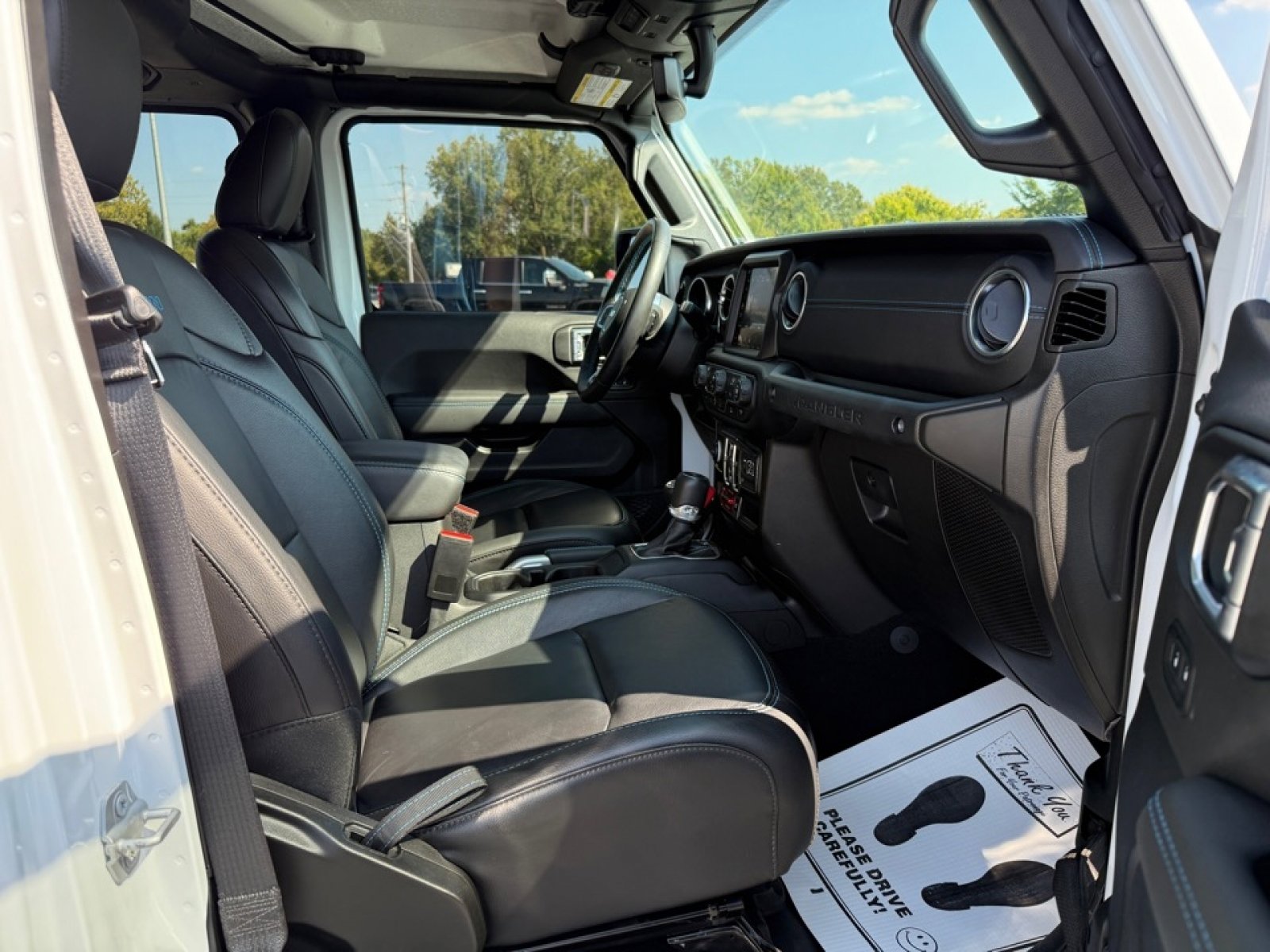 Used 2022 Jeep Wrangler Unlimited Rubicon 4xe w/ Cold Weather Group image 11