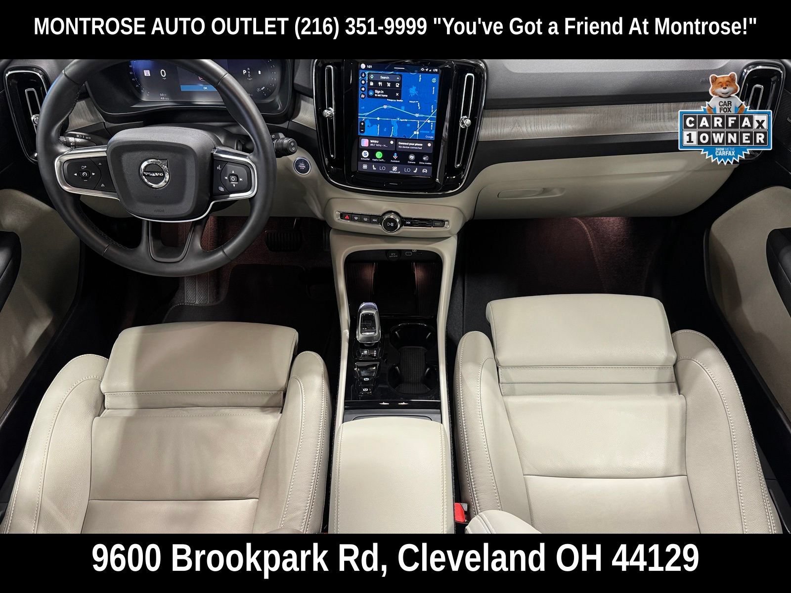 Used 2025 Volvo XC40 B5 Ultra AWD/4WD image 2