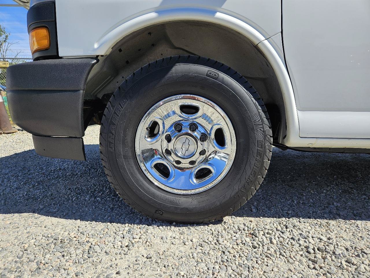 Used 2019 Chevrolet Express 3500 LS RWD image 42