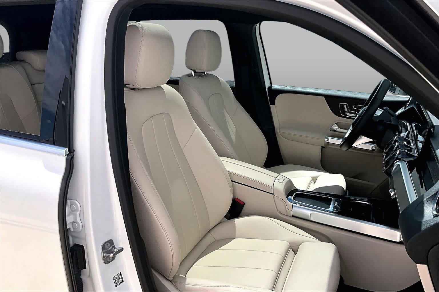 Used 2025 Mercedes-Benz GLB 250 image 9
