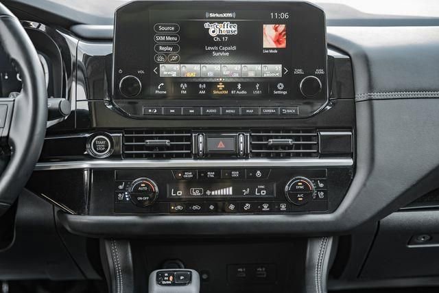 Used 2024 Nissan Pathfinder Platinum w/ Black Appearance Package image 24