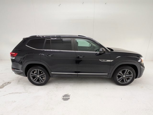 Used 2022 Volkswagen Atlas SEL R-Line AWD/4WD image 4