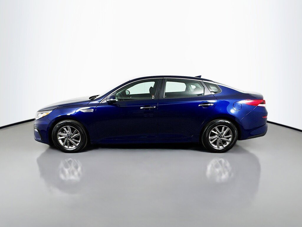 Used 2019 Kia Optima LX FWD image 2