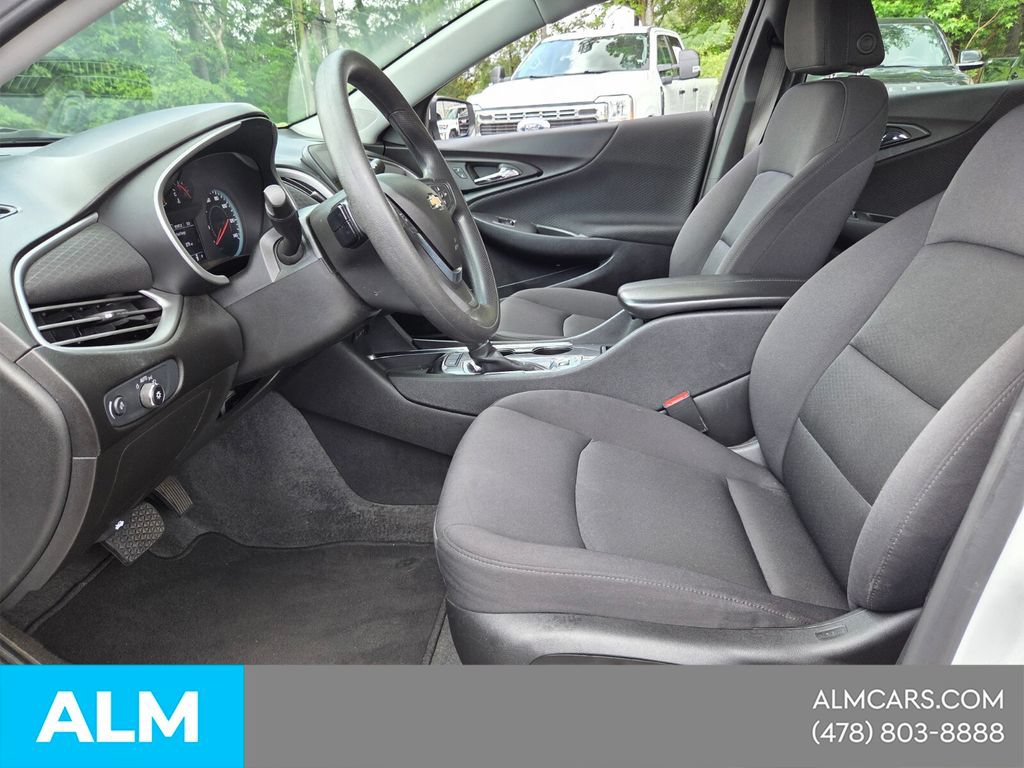 Used 2024 Chevrolet Malibu LT FWD image 4