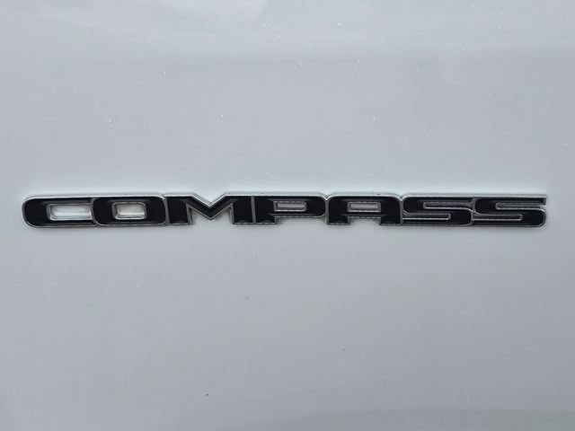 Certified 2024 Jeep Compass Latitude AWD/4WD image 23
