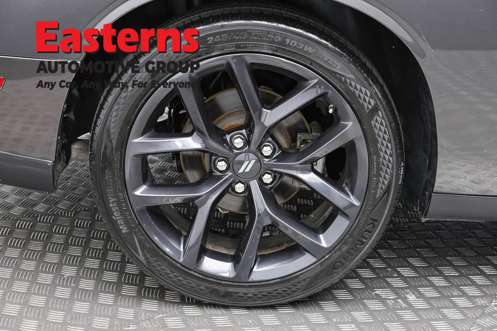 Used 2022 Dodge Challenger SXT w/ Driver Convenience Group RWD image 28