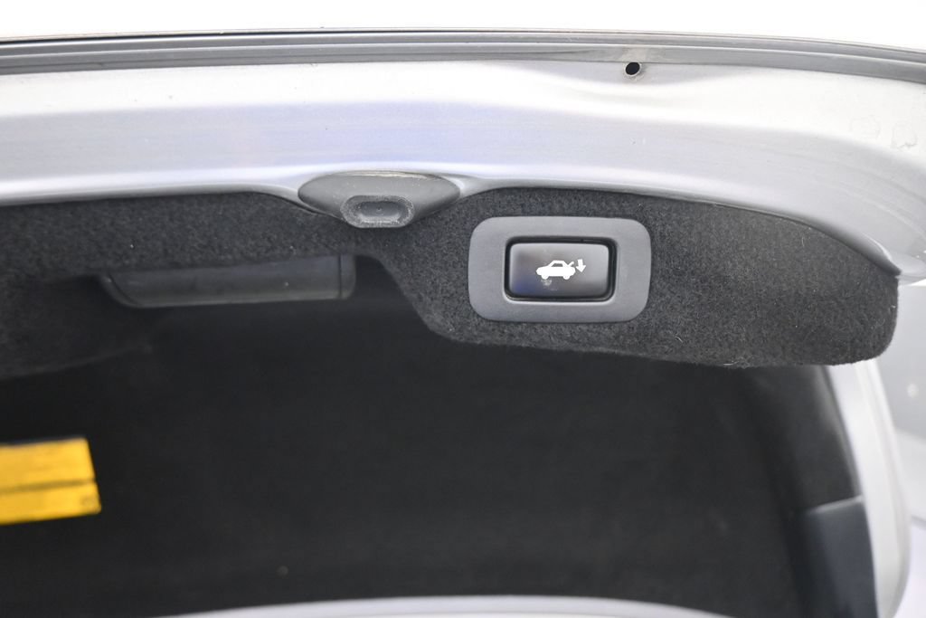 Used 2013 Lexus LS 460 AWD w/ F-Sport Pkg image 47