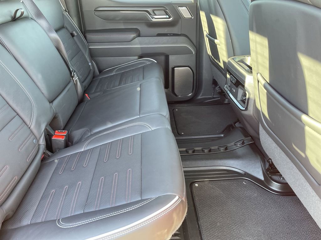 Used 2024 GMC Sierra 1500 AT4X image 27