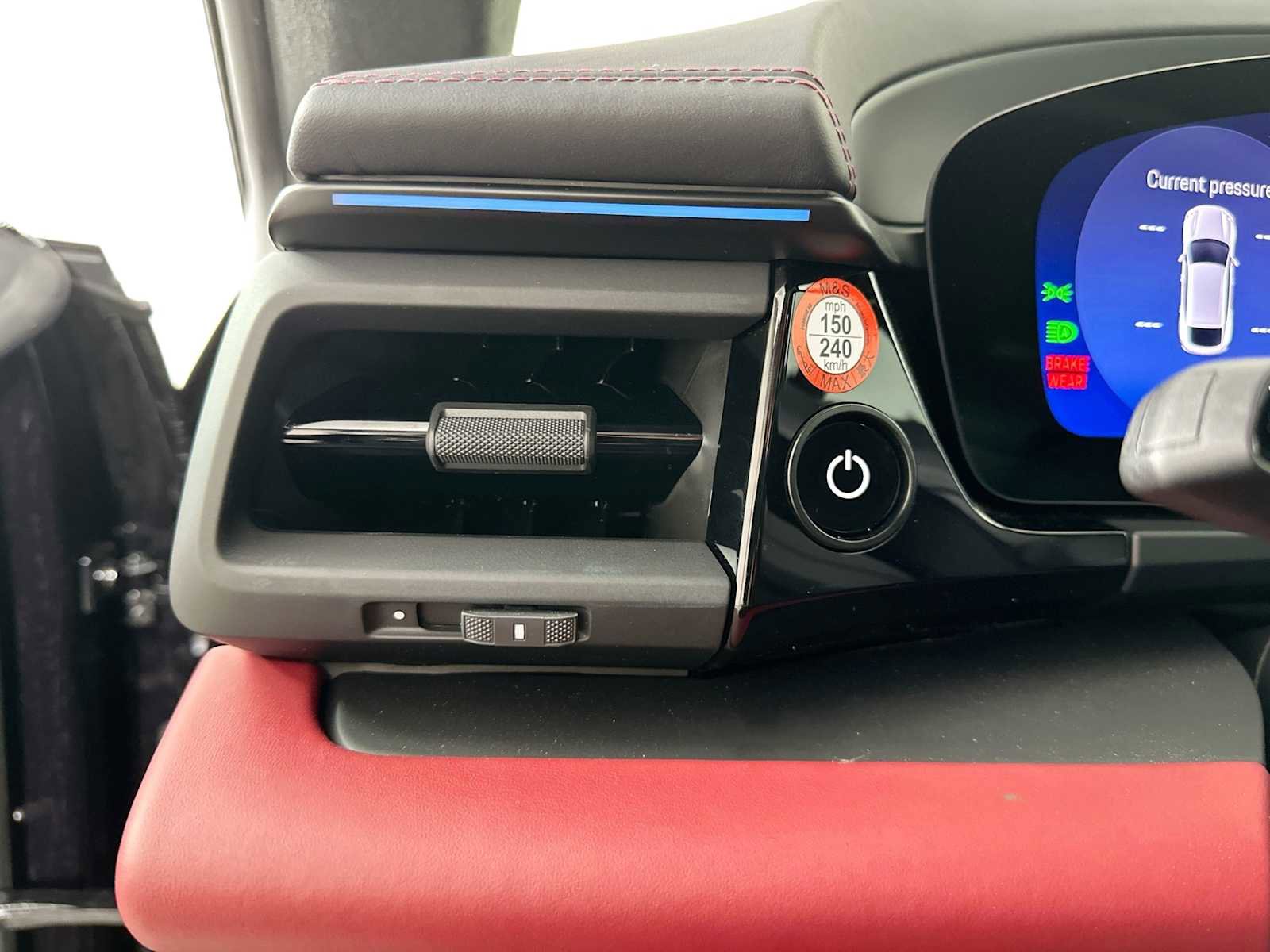 New 2025 Porsche Macan Turbo Electric image 13