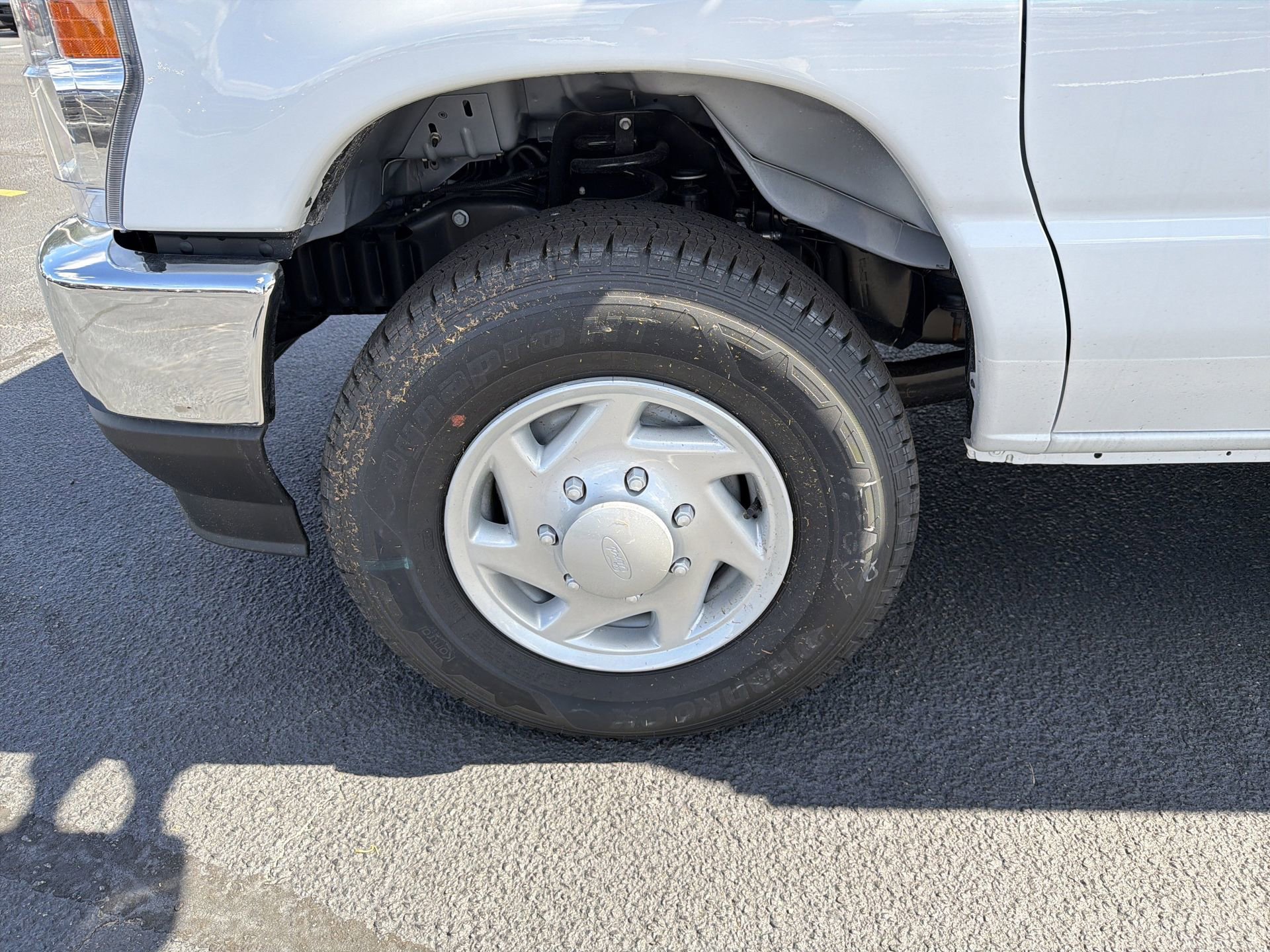 New 2026 Ford E-350 and Econoline 350 Super Duty w/ Power Equipment Group image 27