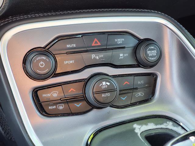 Used 2019 Dodge Challenger SXT w/ Plus Package image 17
