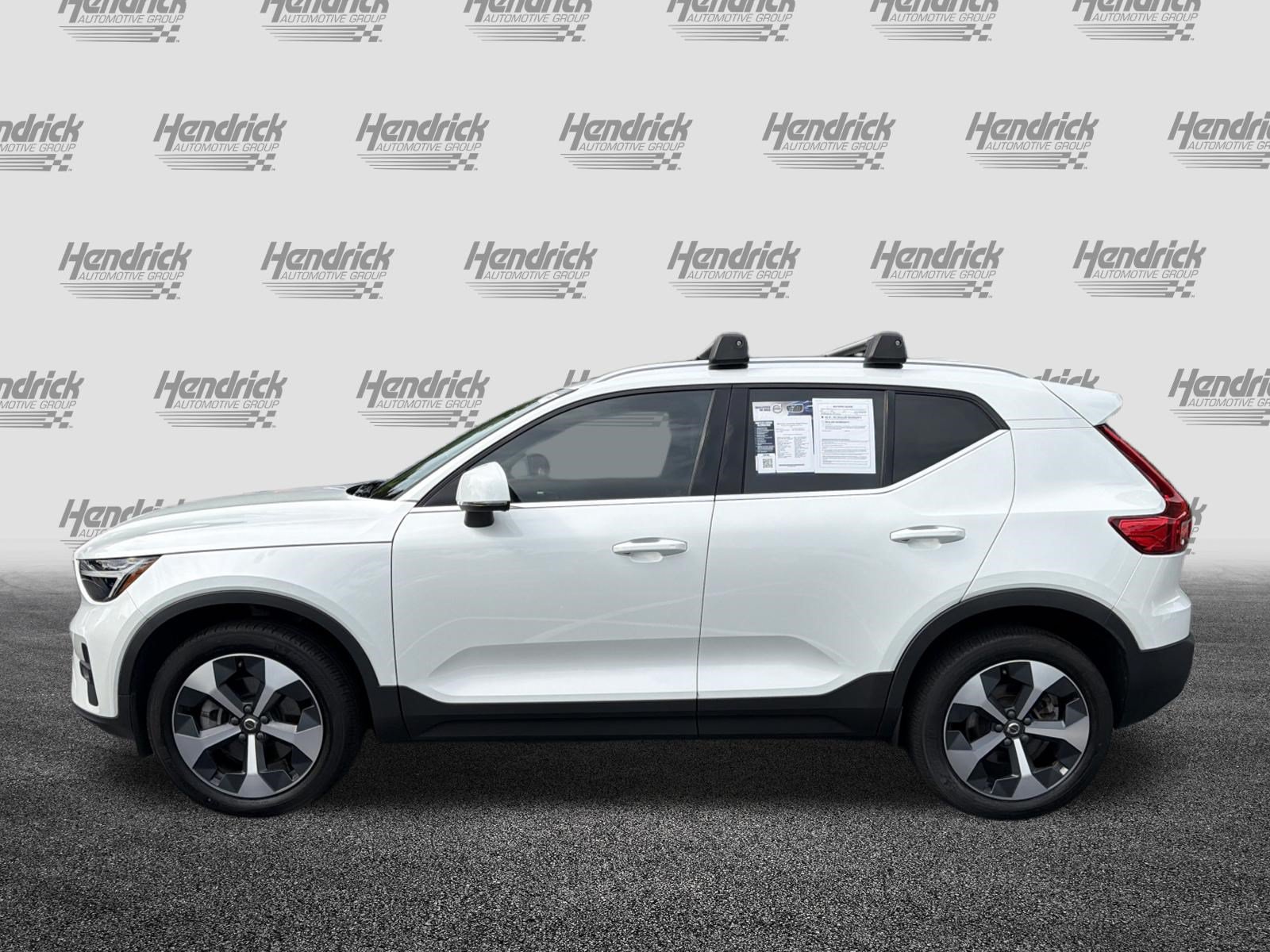 Certified 2023 Volvo XC40 B5 Plus w/ Protection Package Premier AWD/4WD image 7