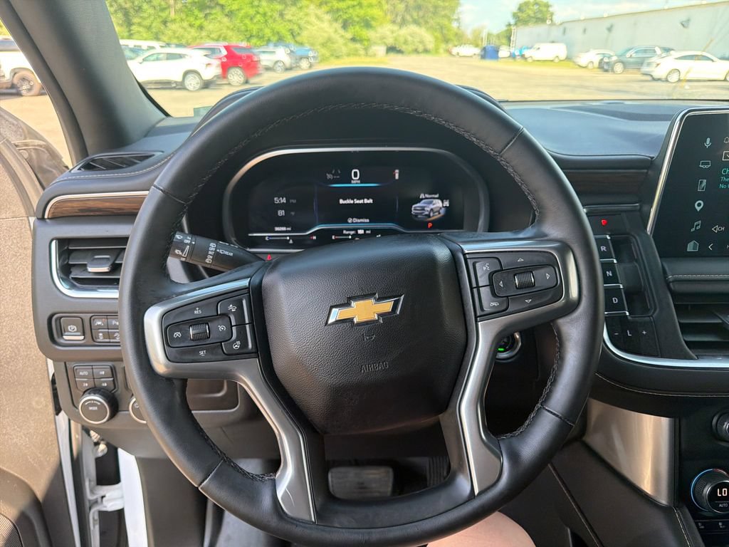 Used 2023 Chevrolet Tahoe Premier AWD/4WD image 14
