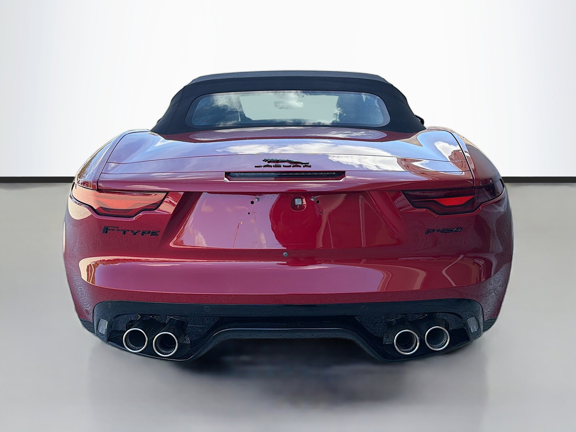 Used 2023 Jaguar F-TYPE Convertible image 4