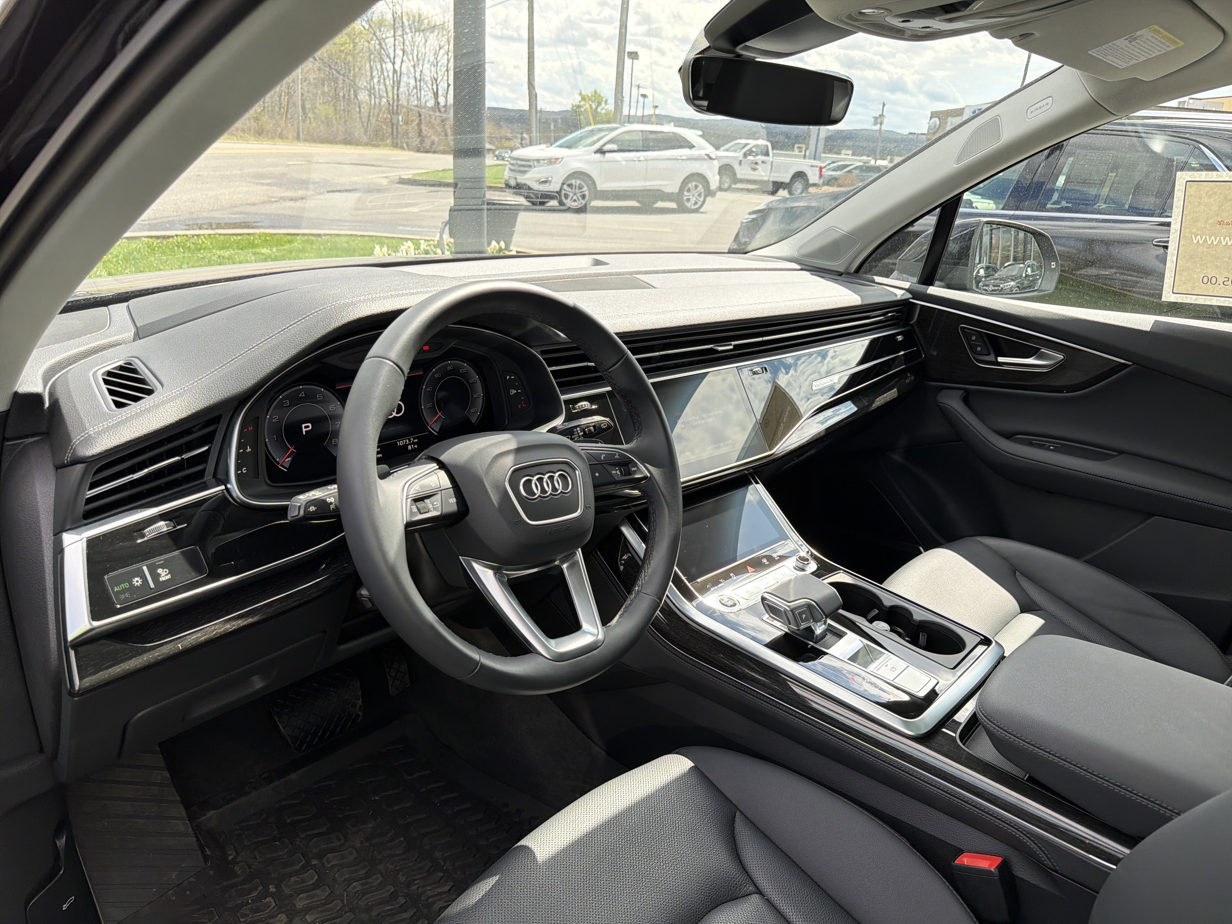 Used 2023 Audi Q7 3.0T Prestige AWD/4WD image 9