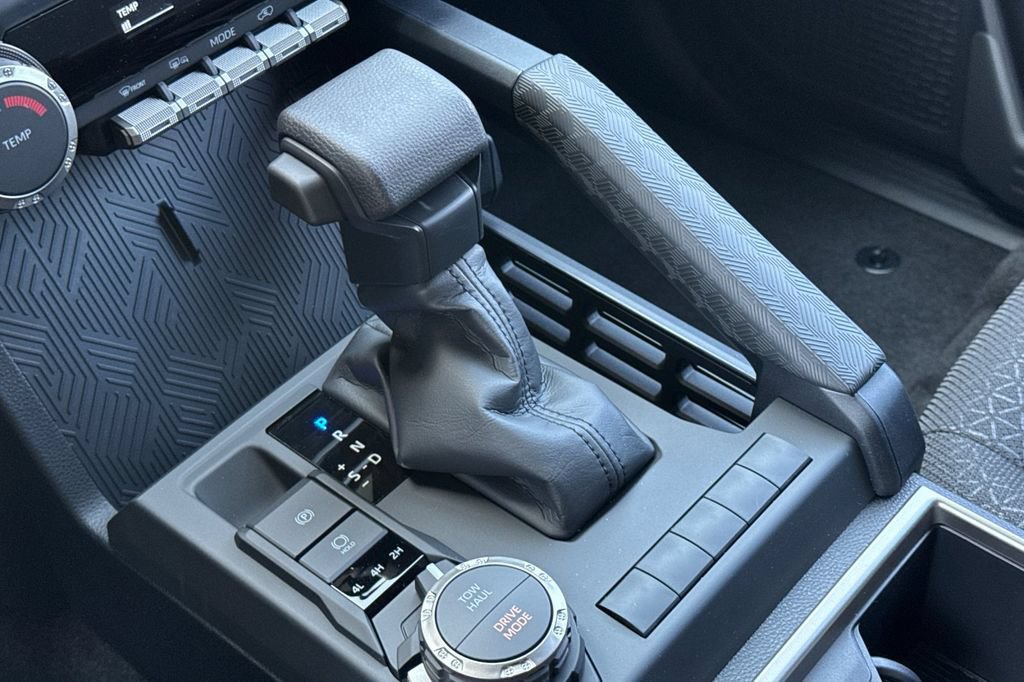 New 2026 Toyota 4Runner SR5 AWD/4WD image 19