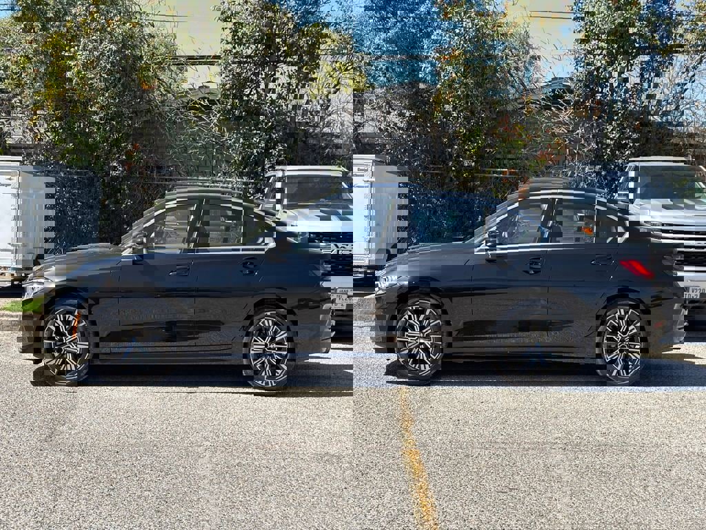 Used 2025 BMW 330i xDrive 330i xDrive image 8