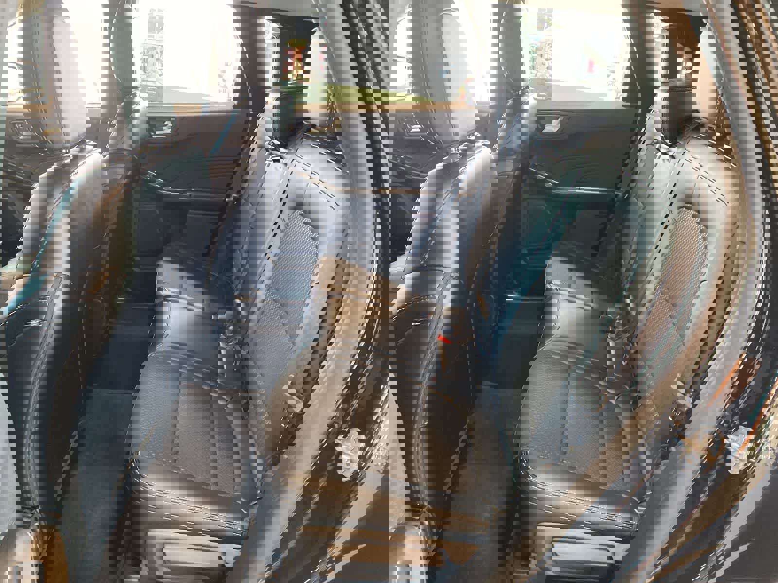 Used 2025 Ford Escape SE image 26