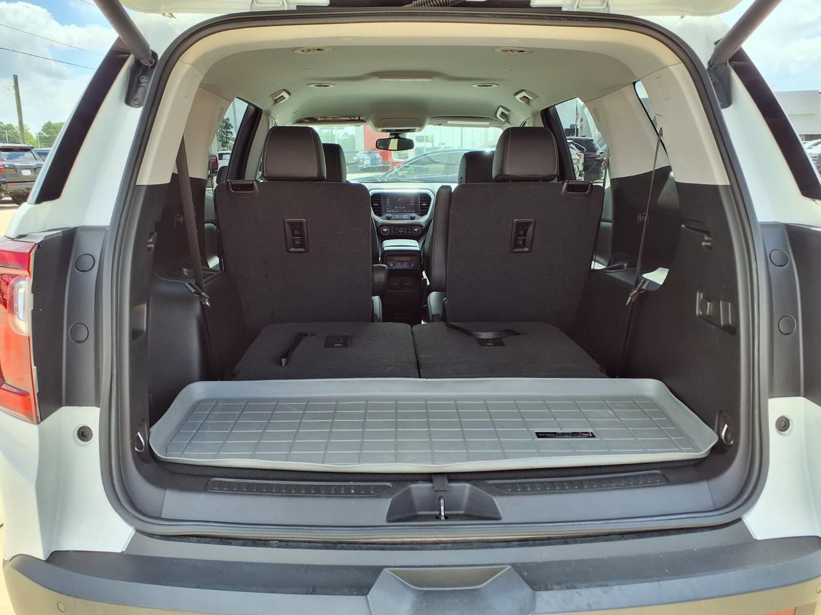 Used 2021 GMC Acadia SLT image 8